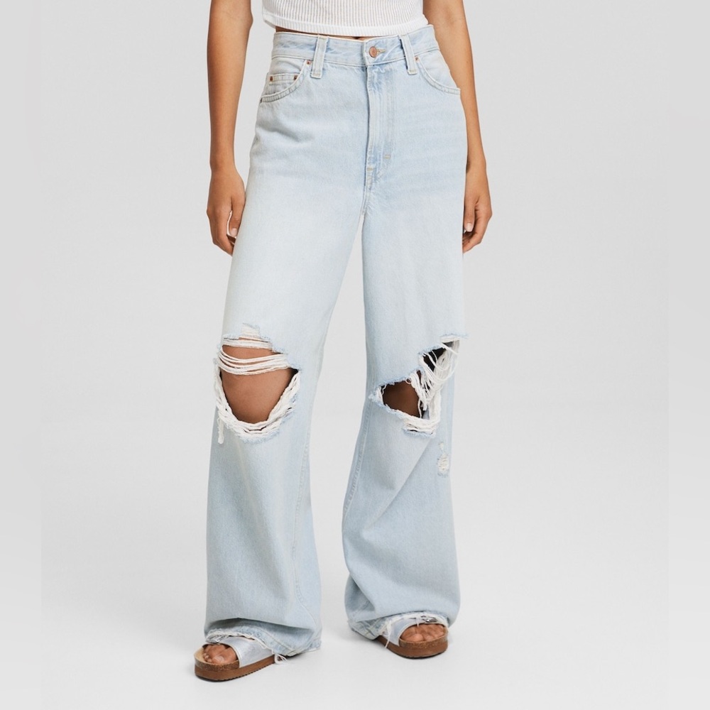 NWT BERSHKA SUPER BAGGY JEANS SIZE 8 (40)